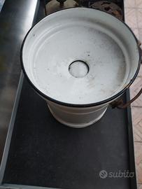 secchio latte 