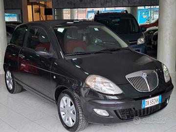 Lancia Ypsilon 1.3 MJT 75 CV Oro