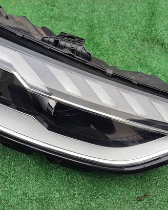 AUDI A4 B9 8W0 Restyling FULL LED Faro Fanale Dest