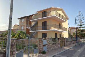 Casa su due piani, 2 appartamenti o 6 camere BB