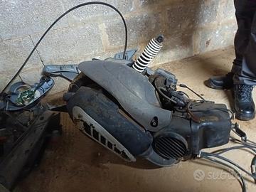 pezzi per Aprilia sr 150 /50 