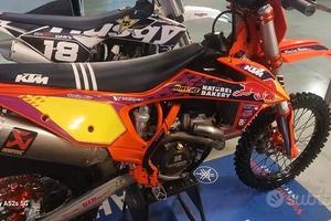 Ktm 250 SXS-F TROY LEE DESIGNS 2022