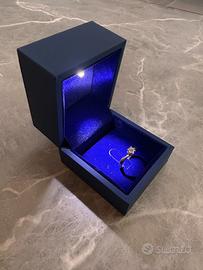 Anello con diamante 0,35 carati