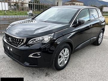 PEUGEOT 3008 1.2 benzina NAVI-AUTOMATICA