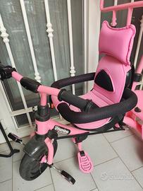 Triciclo con manubrio evolutivo