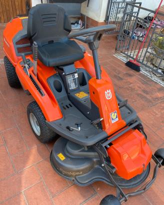 Tosaerba Husqvarna R 214C anno 2023