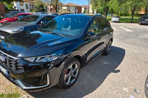 Ford Kuga 2.5 ybrida plug in