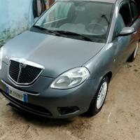 Lancia Ypsilon 1.3 MJT 90 CV Oro