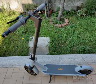 Monopattino Ninebot G30le