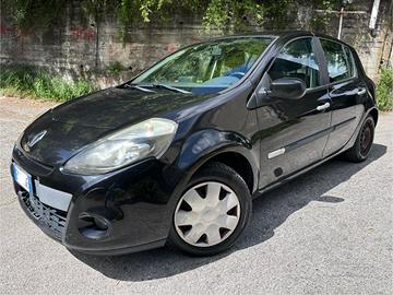 Renault Clio 1.2 16V 5 porte Dynamique