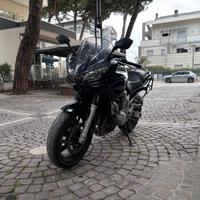 YAMAHA FAZER 600 + ACCESSORI
