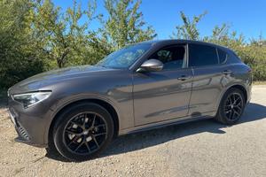 Alfa Romeo Stelvio 2.2 Turbodiesel 210 CV AT8 Q4 V