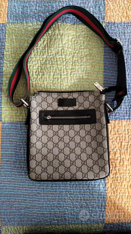 Gucci falso Vendita in Abbigliamento e accessori