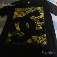 T shirt DC taglia xs ben tenuta