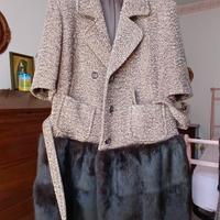 Cappotto e gonna lungo con pelliccia