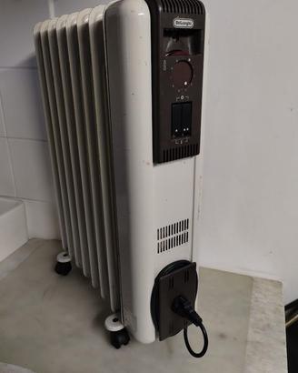 Radiatore ad olio portatile De Longhi