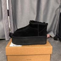 Stivali da neve con tacco alto UGG, neri 38