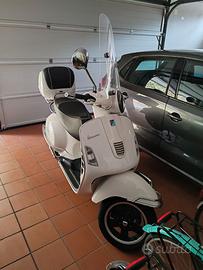 Vespa 300 GTS