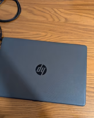 HP Laptop Model 15s-eq0042nl