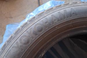 Yokohama invernali 215 60 17  m+s