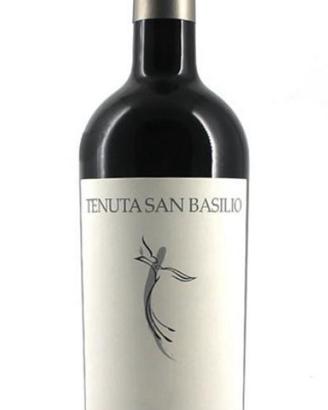 Bottiglie di tenuta san Basilio terre del mosca