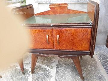Comodini antichi