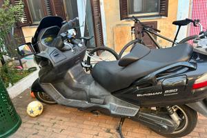 Suzuky burgman 650