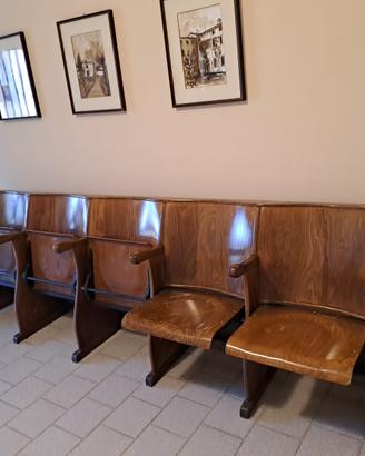 Panca sedie poltrone tipo cinema seduta a ribalta