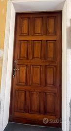 Portoncino d’ingresso in legno masello di larice