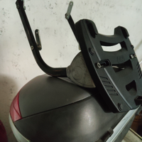 Portapacchi moto o scooter