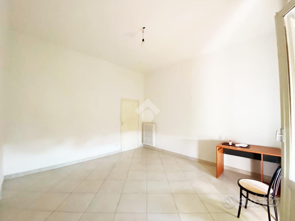 4 LOCALI A PRATO - Vista 6