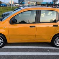 PRIVATO VENDE A COMO PANDA IBRIDA