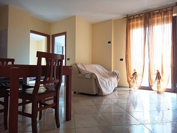 Bilocale arredato con giardino