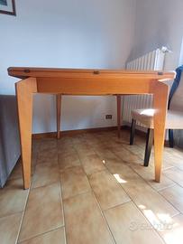 tavolo pieghevole in legno 