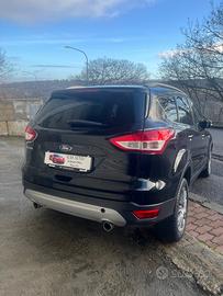 Ford Kuga 2.0 TDCI 163 CV 4WD Powershift Titanium 