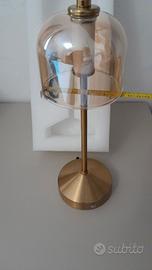 Lampada da tavolo 