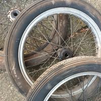 ruote complete per sidecar