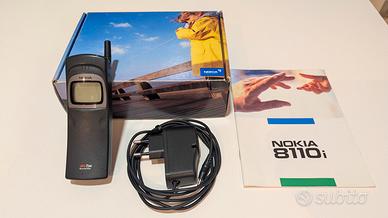 Telefono  vintage Nokia 8110 i (NHE-6BM)