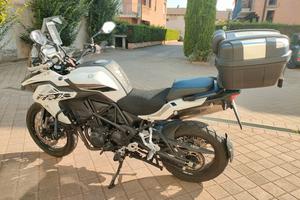 Benelli trk 502x