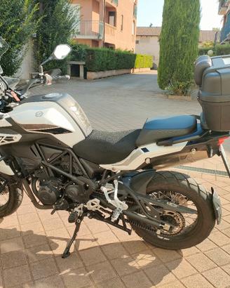 Benelli trk 502x