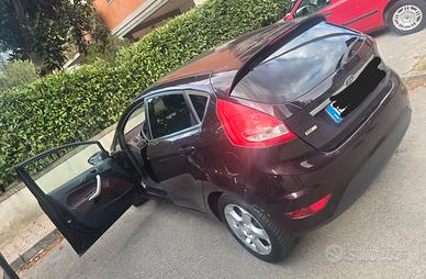 Ford Fiesta 1.4 HDI 5 porte
