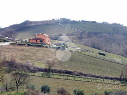 TER. RESIDENZIALE A GUALDO TADINO