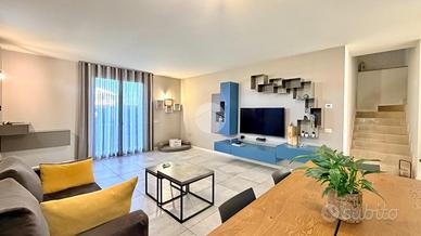 PORZIONE DI BIFAMILIARE A BRANDICO