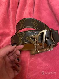 Cintura marrone logo dorato