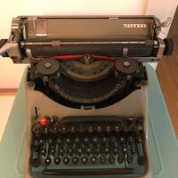 Macchina da scrivere Olivetti Lexicon 80