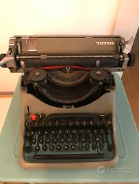 Macchina da scrivere Olivetti Lexicon 80