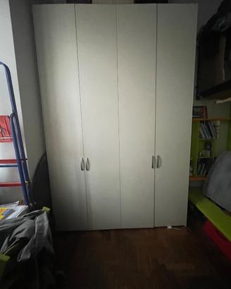 Armadio di mobilificio (no Ikea o simili) 295x193x
