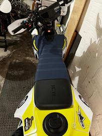 Husqvarna 701 Enduo 2024 - Sella Confort blu