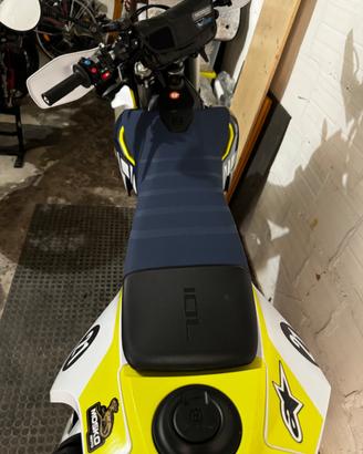 Husqvarna 701 Enduo 2024 - Sella Confort blu