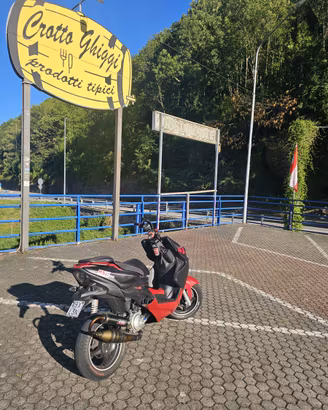 Aerox top nero